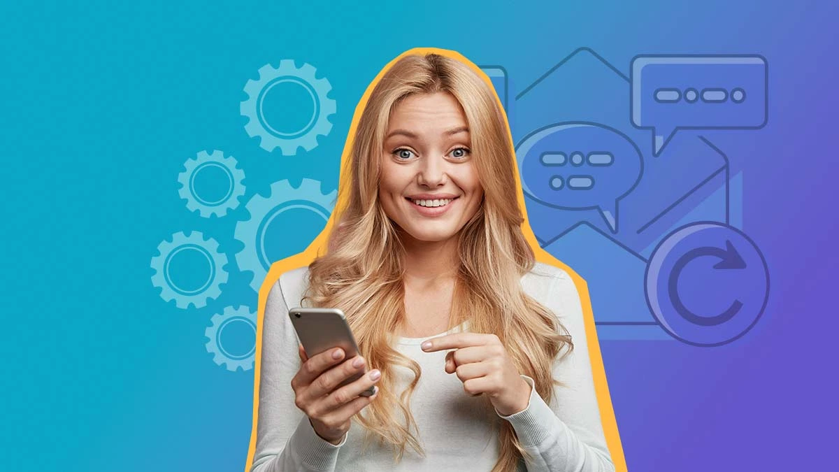 mulher com engranagem de fundo e mensagens