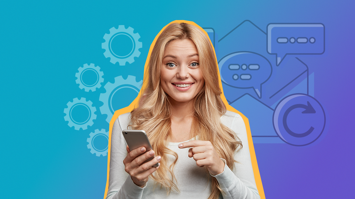 mulher com engranagem de fundo e mensagens