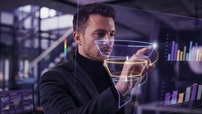 homem a olhar para dados